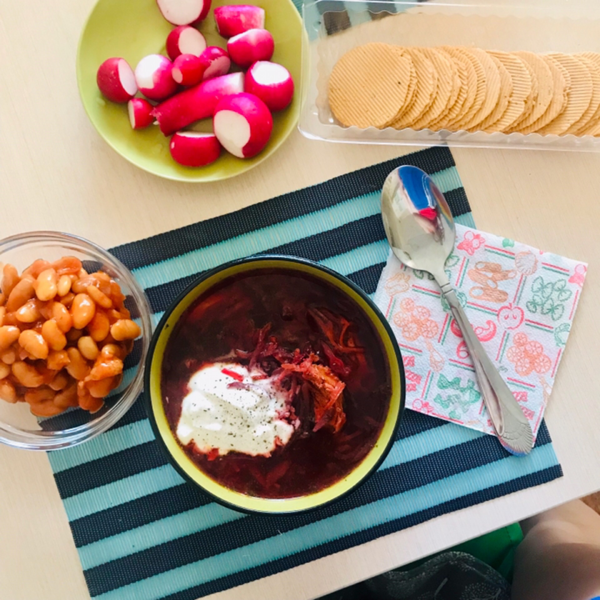 пхали и мхали. грузинская закуска ассорти пхали. вобла бизнес ланч. сырники фото красивое. сырники со шпинатом.