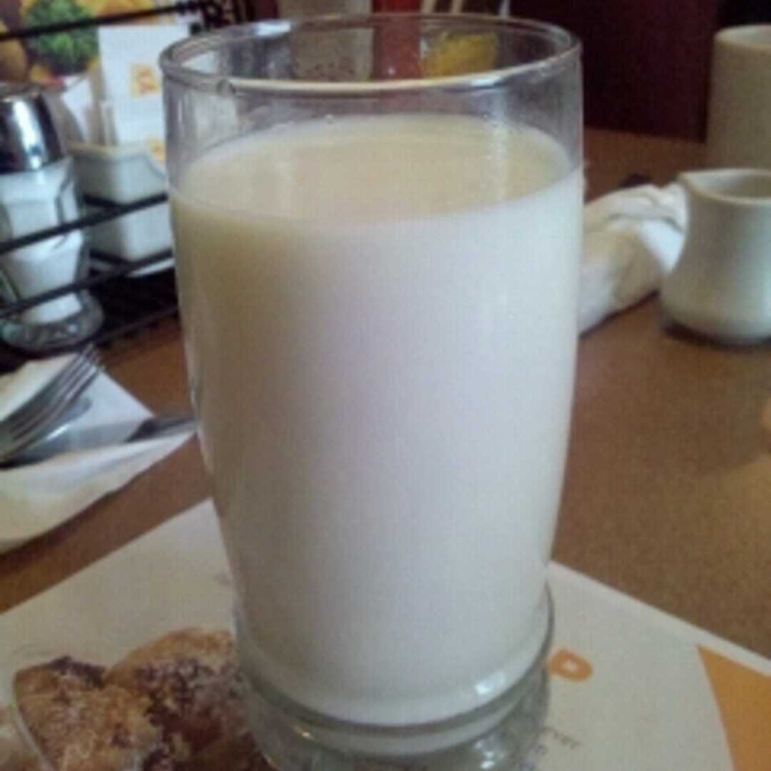 Denny's 2% Milk