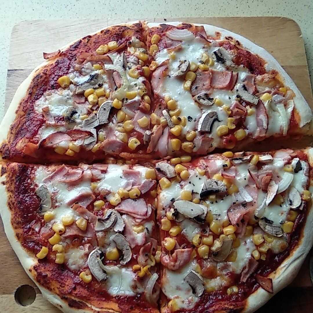 Pizza z Serem i Warzywami