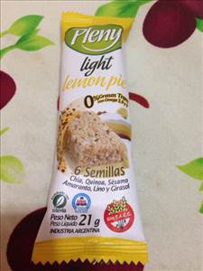 Pleny Light Lemon Pie