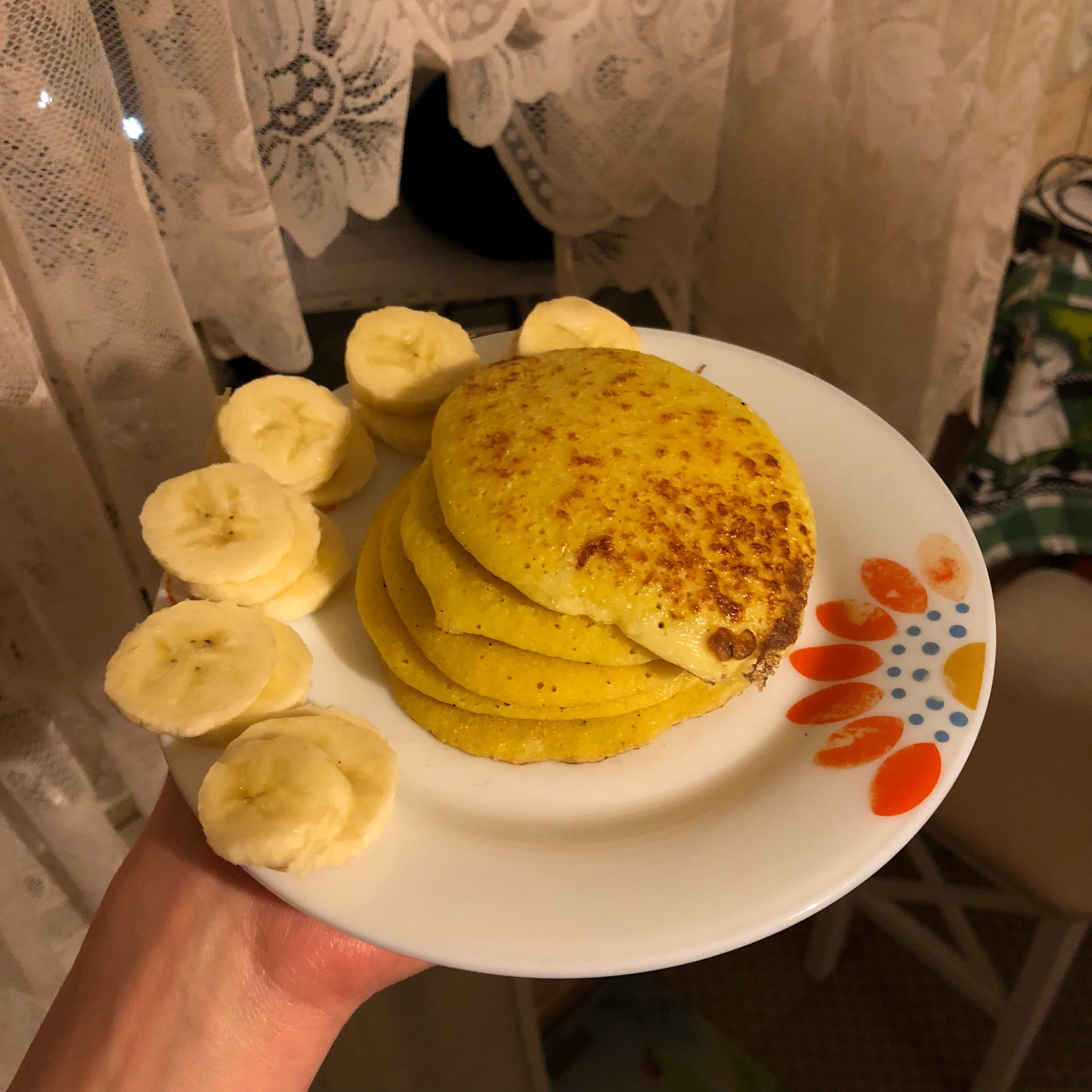 Кукурузные блинчики. Блина на кукурной муке. Кукурузной блин пп. Кукурузные блины. Блины на кукурузной муке.