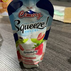 Cimory Yogurt Squeeze Strawberry