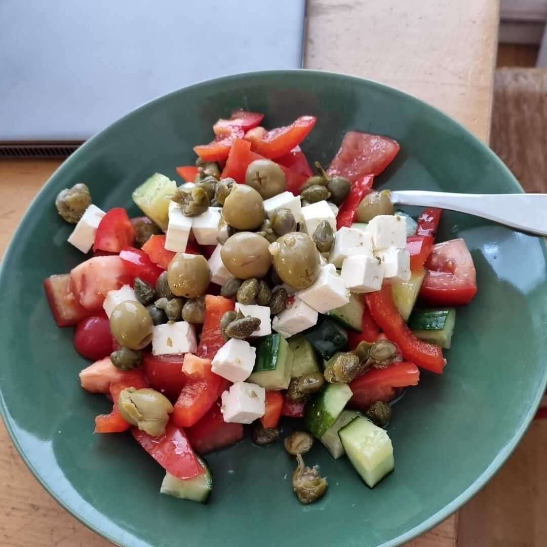 Kreikkalainen Salaatti