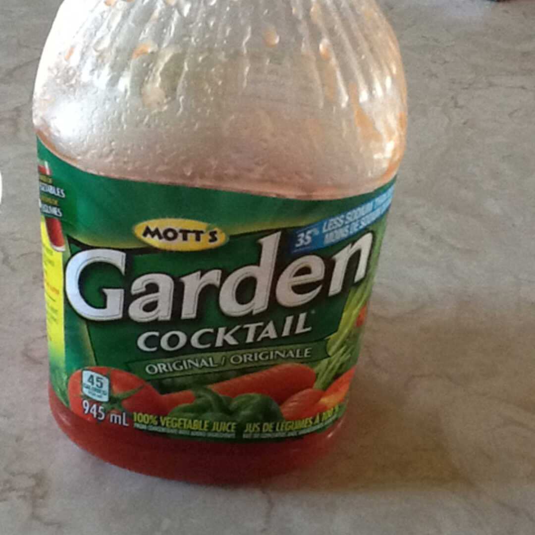 Mott's Garden Cocktail