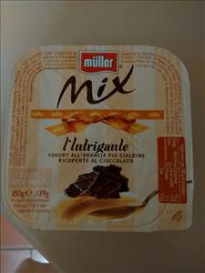 Muller Mix L'intrigante - Yogurt all'arancia Più Cialdine Ricoperte al Cioccolato