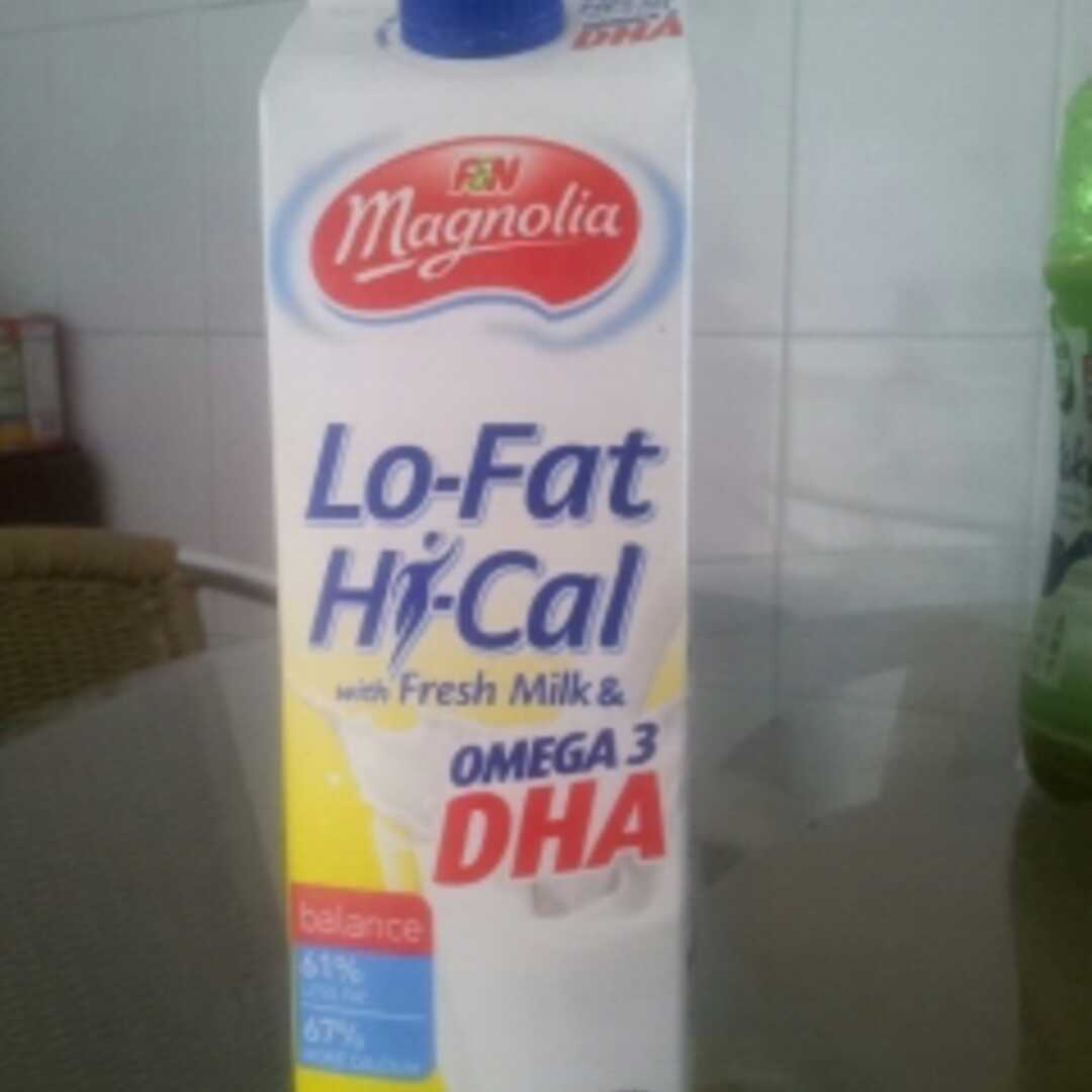 F&N Magnolia Lo-Fat Hi-Cal with Fresh Milk & Omega 3 DHA