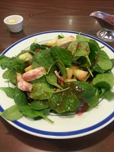 Bob Evans Apple-Cranberry Spinach Salad with Reduced-fat Raspberry Dressing