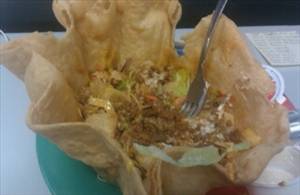 On The Border Lunch Taco Salad with Seasoned Ground Beef (No Dressing)