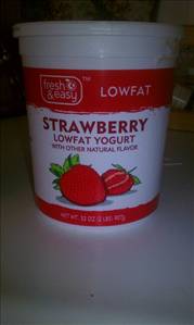 Fresh & Easy Lowfat Strawberry Yogurt