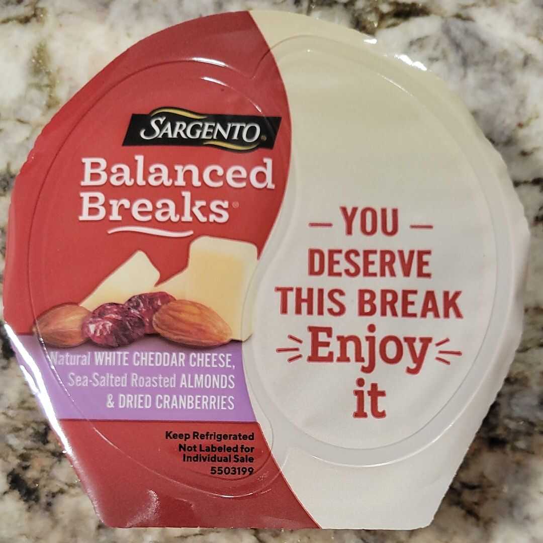 Sargento Balanced Breaks Natural White Cheddar Cheese, Sea-Salted Roasted Almonds & Dried Cranberries