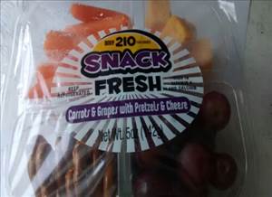 Snack Fresh Carrots & Grapes with Pretzels & Cheese