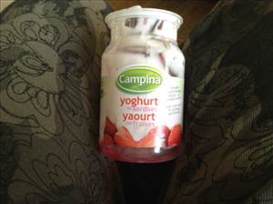 Campina Yoghurt op Aardbei