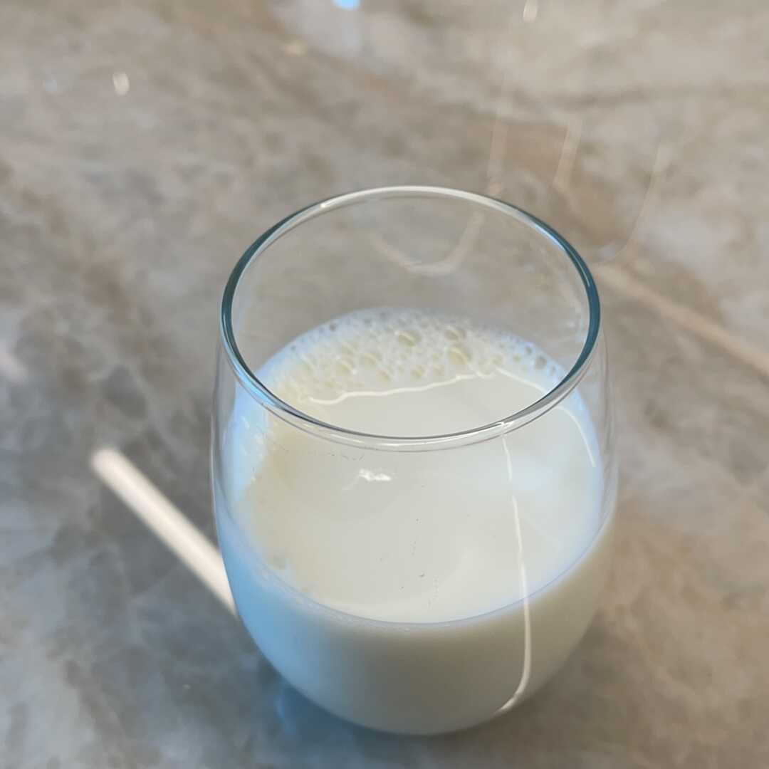 Mjölk (Fettfri eller Lättmjölk, Kalciumberikad)