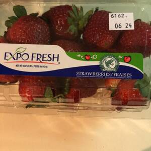 Expo Fresh Strawberries