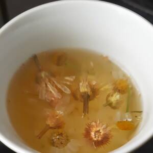 Bitkisel Çay (Papatya Hariç, Demlenmiş)