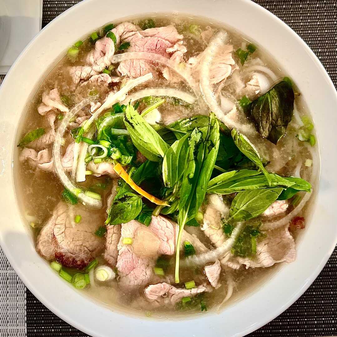 Oriental Style Beef and Rice Noodle Soup (Vietnamese Pho Bo)