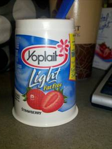 Yoplait Light Fat Free Yogurt - Strawberry