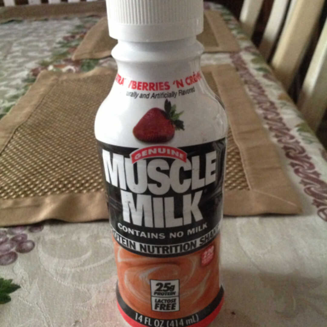 Muscle Milk Strawberries N' Creme Protein Shake (14 oz)