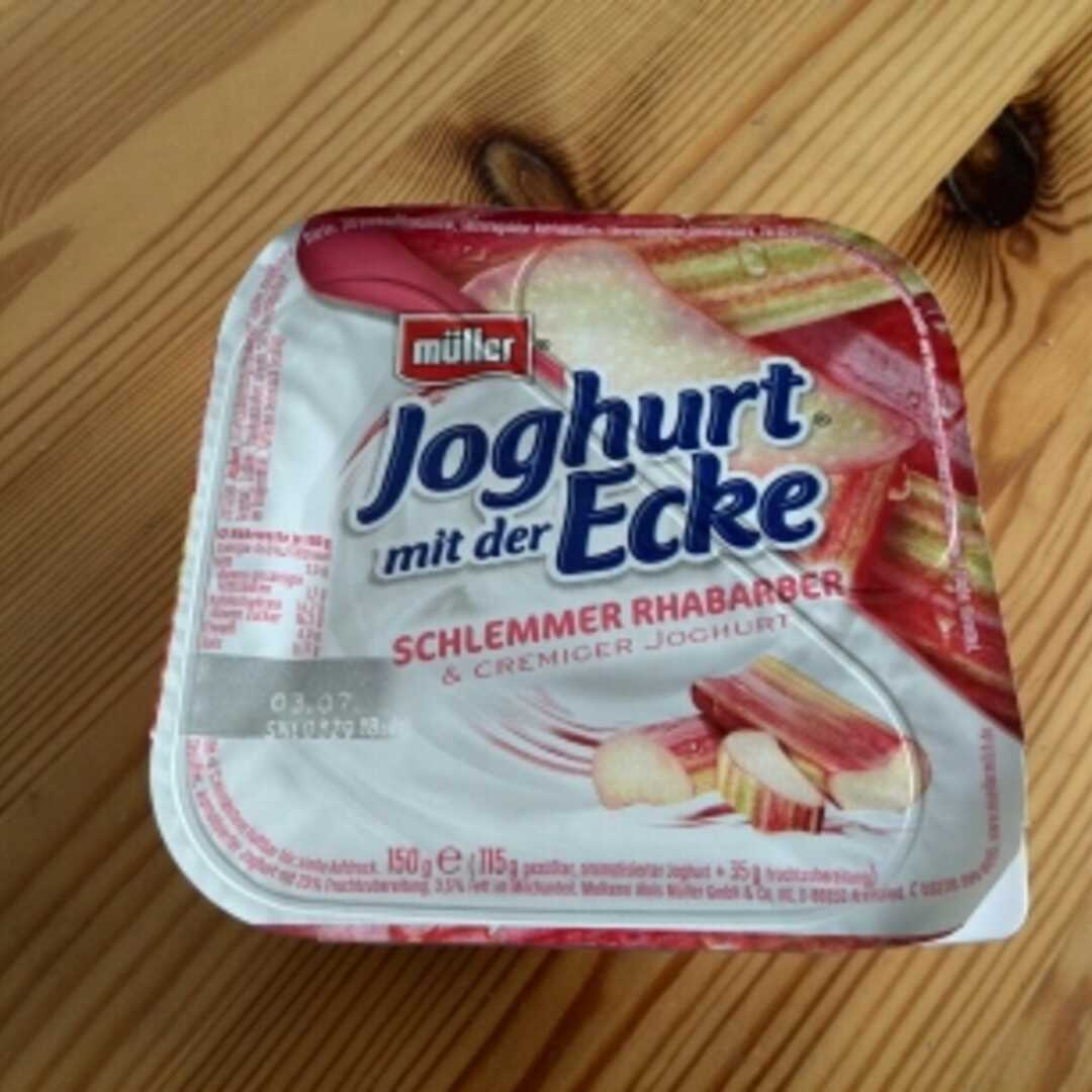 Müller Joghurt mit der Ecke Schlemmer Rhabarber