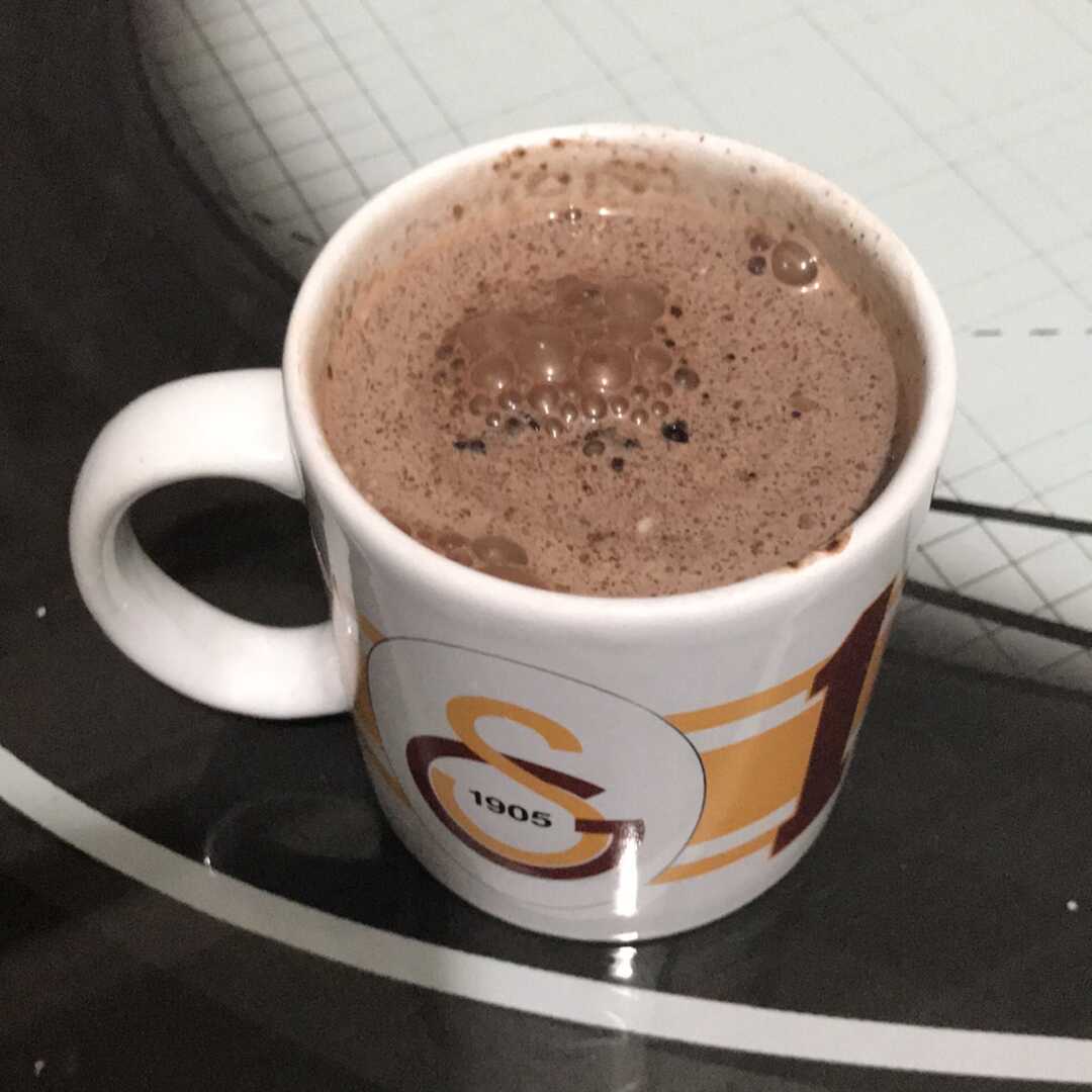 Sıcak Çikolata Kakao (Tam Yağlı Süt ile yapılmış)