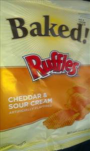 Ruffles Baked! Cheddar & Sour Cream Potato Crisps (24.8g)