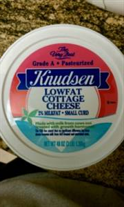 R.W. Knudsen Family 2% Milkfat Small Curd Lowfat Cottage Cheese