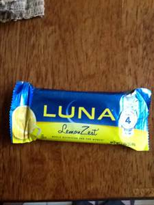 Luna Whole Nutrition Bar for Women - Lemon Zest