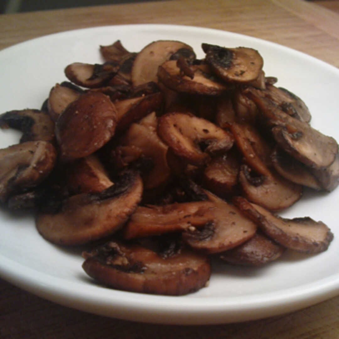 Gekochte Pilze (mit Fett gekocht)