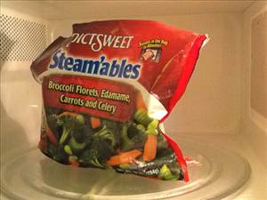 Pictsweet Steam'ables Broccoli Florets, Edamame, Carrots & Celery