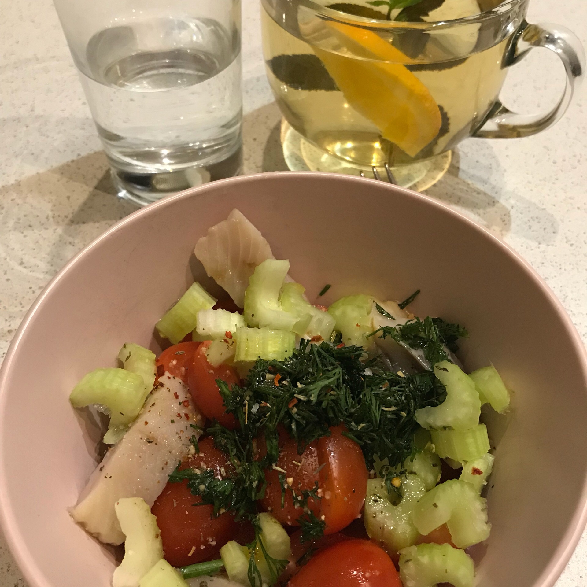 Ужин 200 грамм. Салат с тунцом на ужин для похудения. Вкусная и полезная еда. Вкусный ужин. Вкусная и полезная еда.