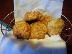 Red Lobster Cheddar Bay Biscuits (Each)