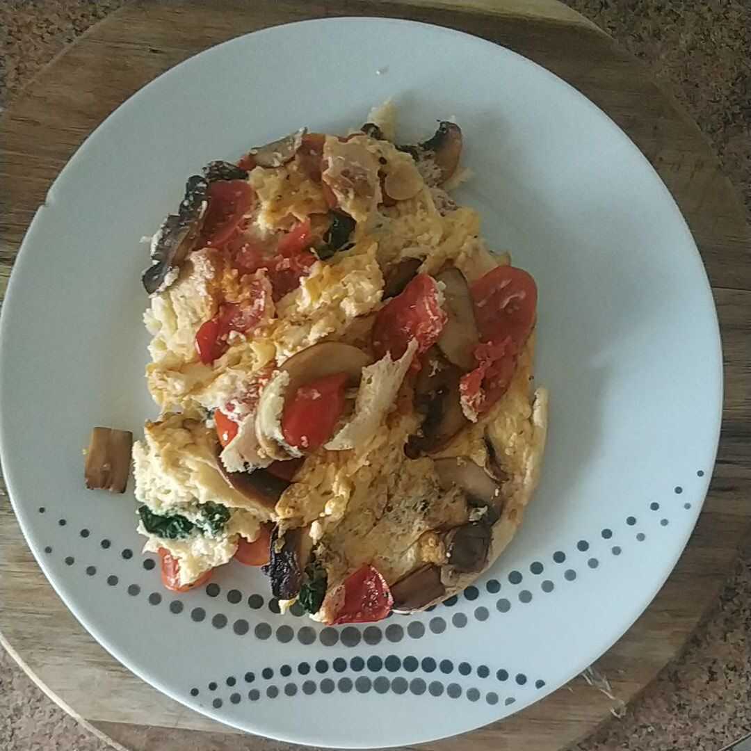 Omlet lub Jajecznica z Warzywami