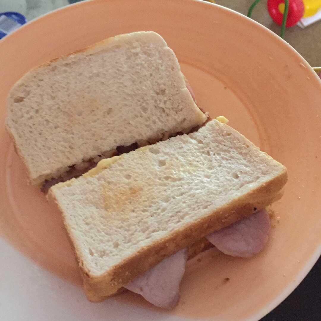 Bacon Sandwich with Spread
