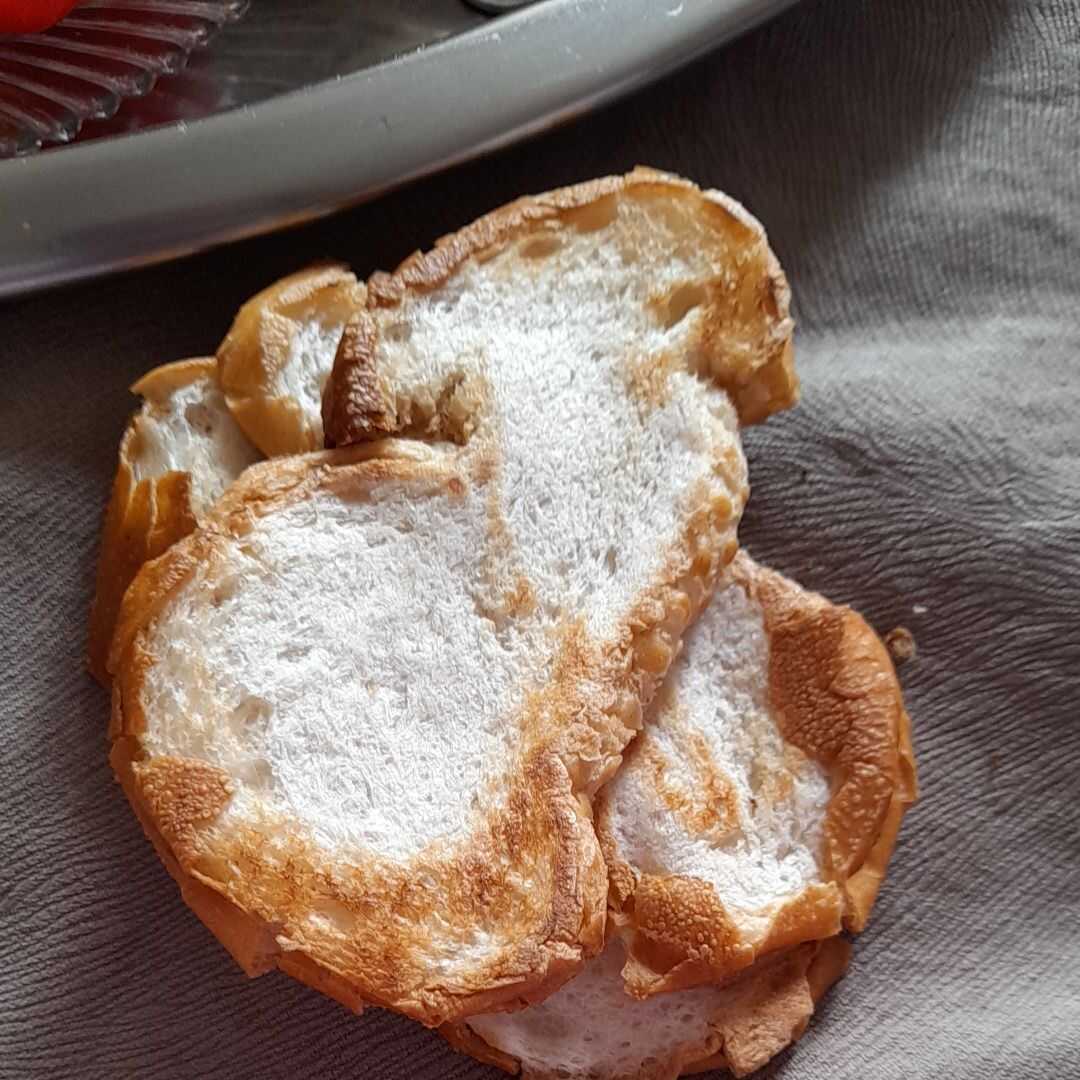 Kızarmış Beyaz Ekmek