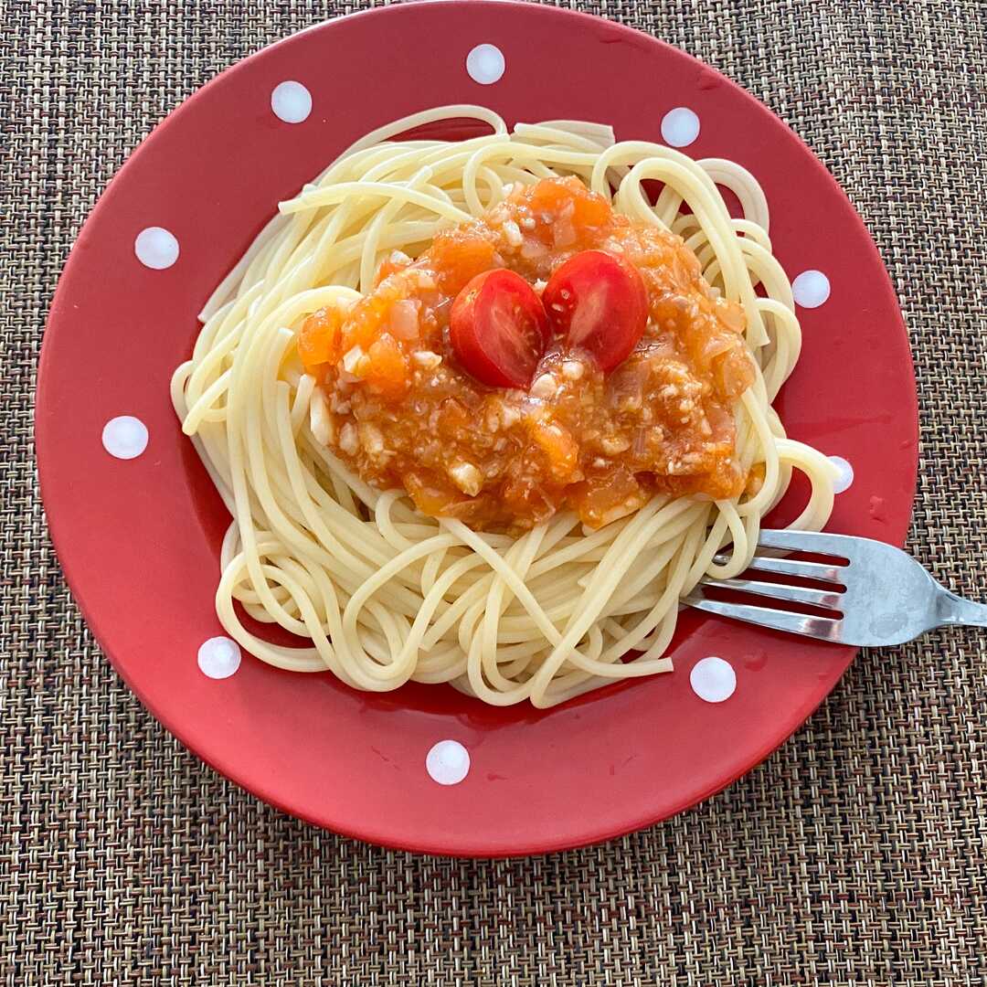 素食意大利面条加番茄酱