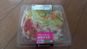 FamilyMart フレッシュ野菜サラダ