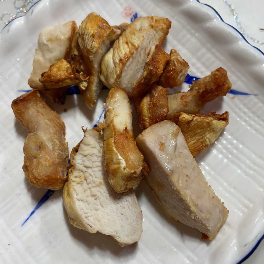 닭고기 가슴살 (구이 또는 튀김)