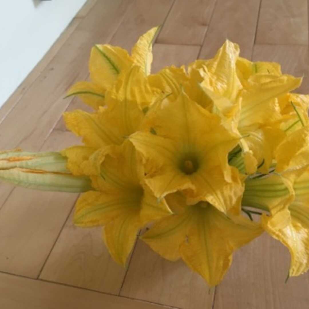Lily, Squash or Sesbania Flowers or Blossoms (Fat Not Added in Cooking)