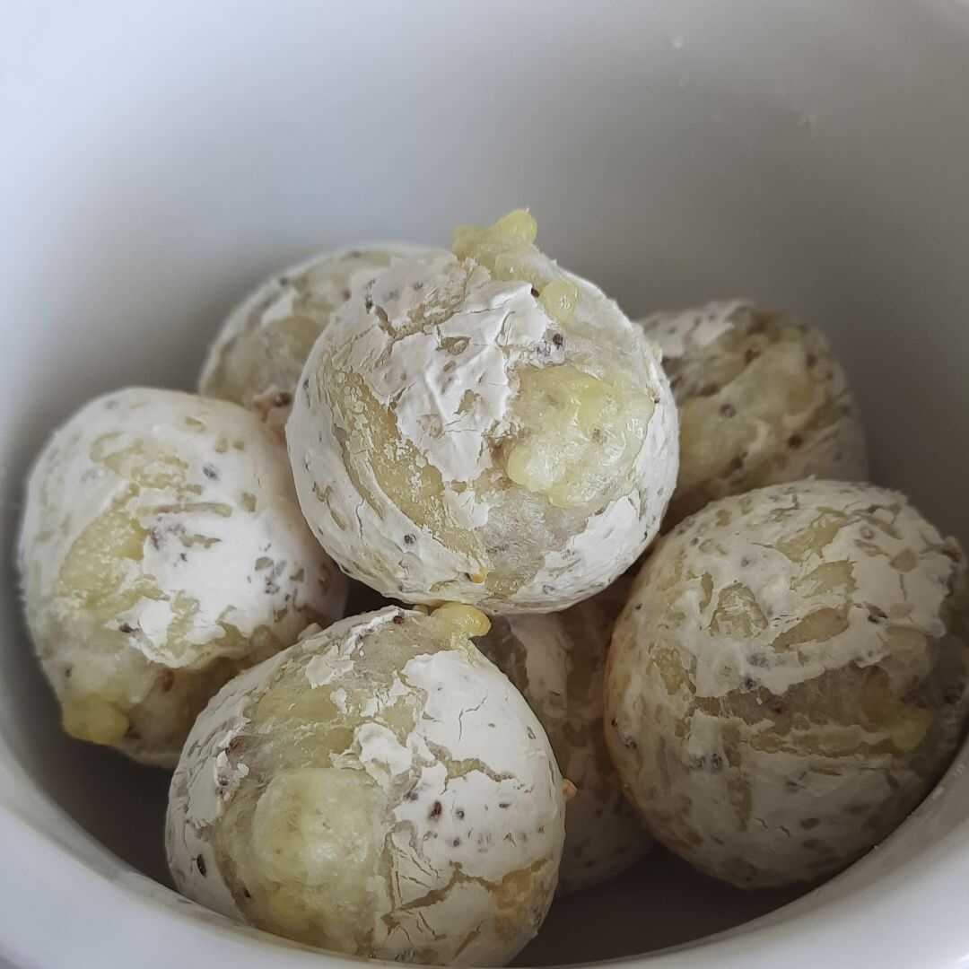 Pão com Sementes de Chia e Queijo Parmesão