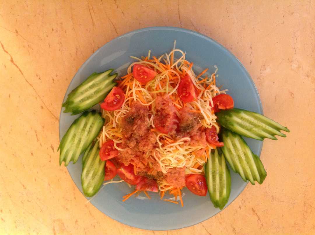 Спагетти из Кабачка в Томатно-Чесночном Соусе