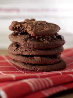Chocolate Chocolate Chip Oatmeal Cookies