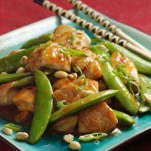 Sichuan-Style Chicken with Peanuts