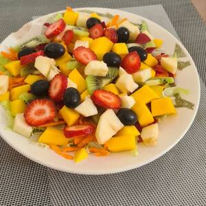 Salada de Legumes e Frutas