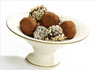 Date, Almond and Brazil Nut Truffles