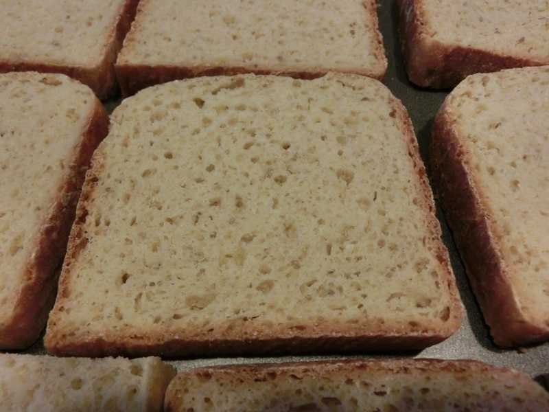 Pane Dolce Croccante al Latte e Semi di Finocchio