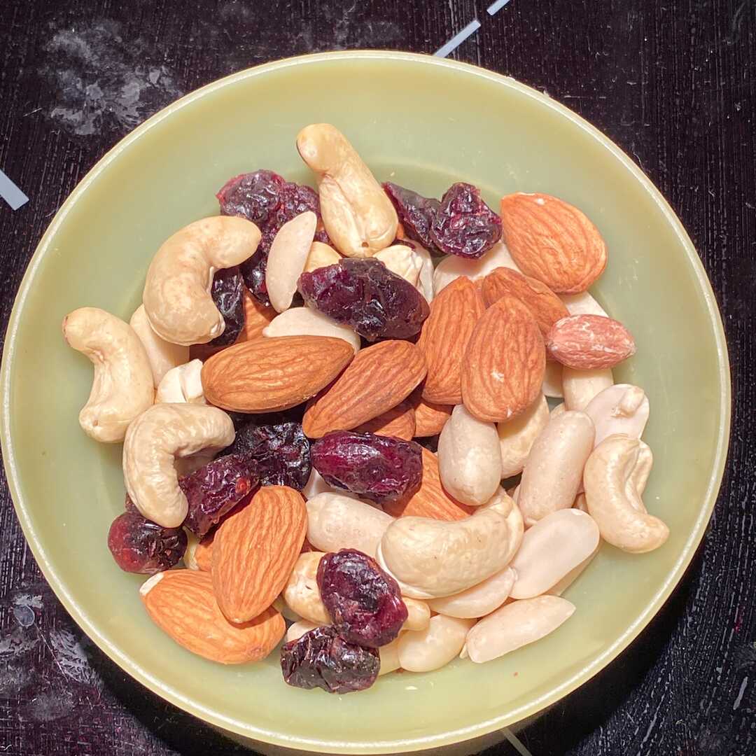 Mixed Nuts and Dried Cranberry