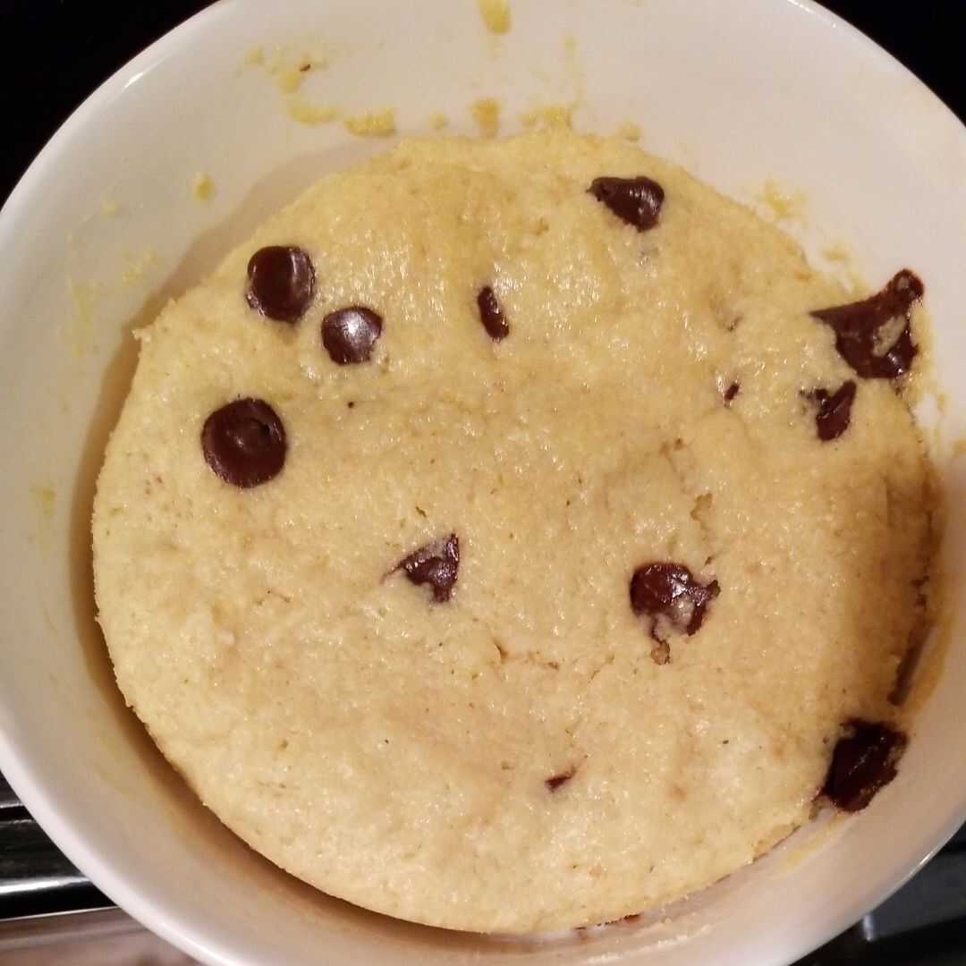 Keto Chocolate Chip Mug Cookie