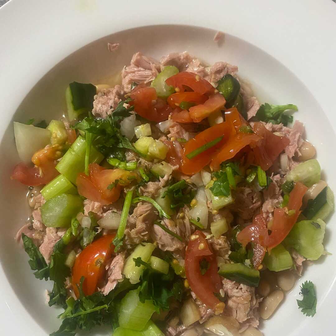 Tuna and White Bean salad