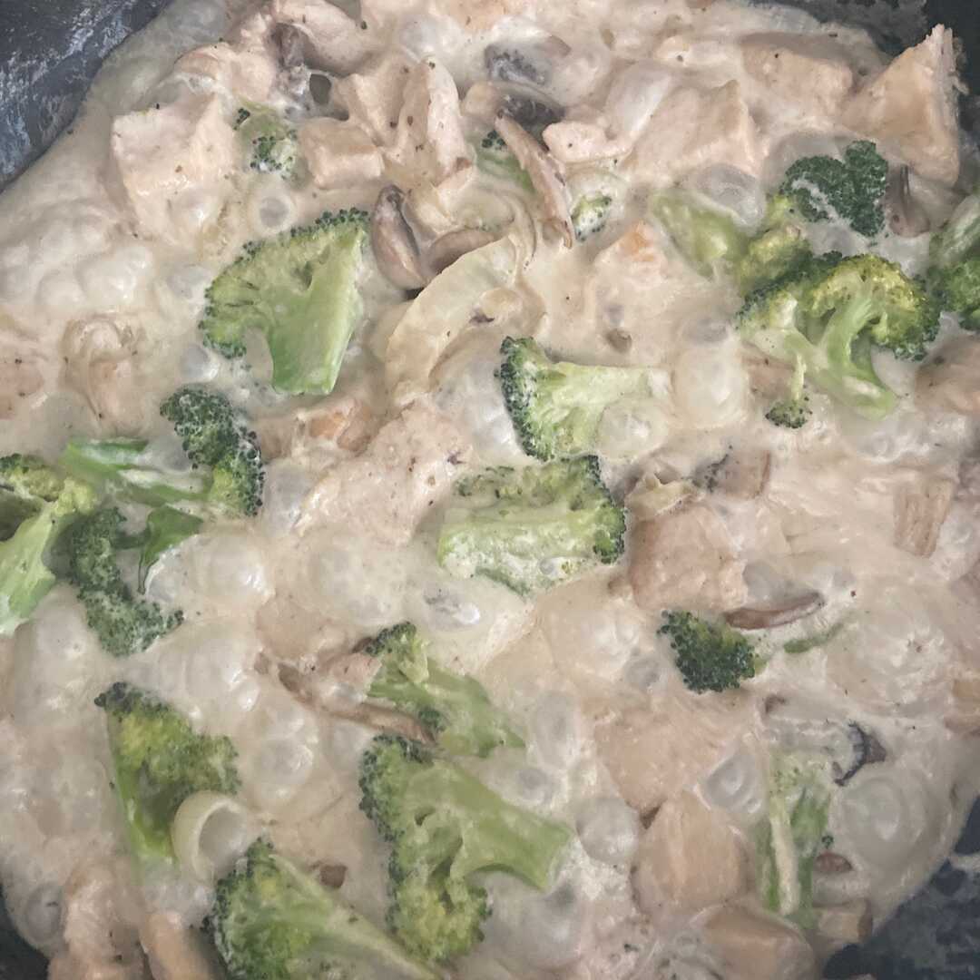 Creamy Chicken Broccoli