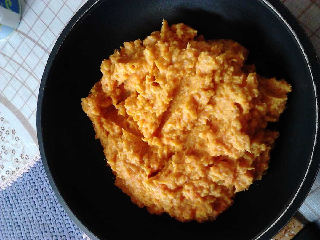 Süßkartoffelpüree mit Curry